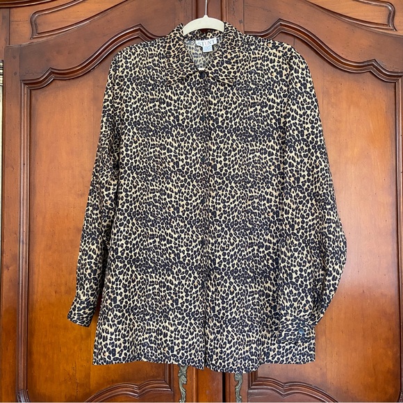 Vintage STUNT 100% Silk Leopard Print Button Down Shirt | Size Medium - Picture 1 of 8